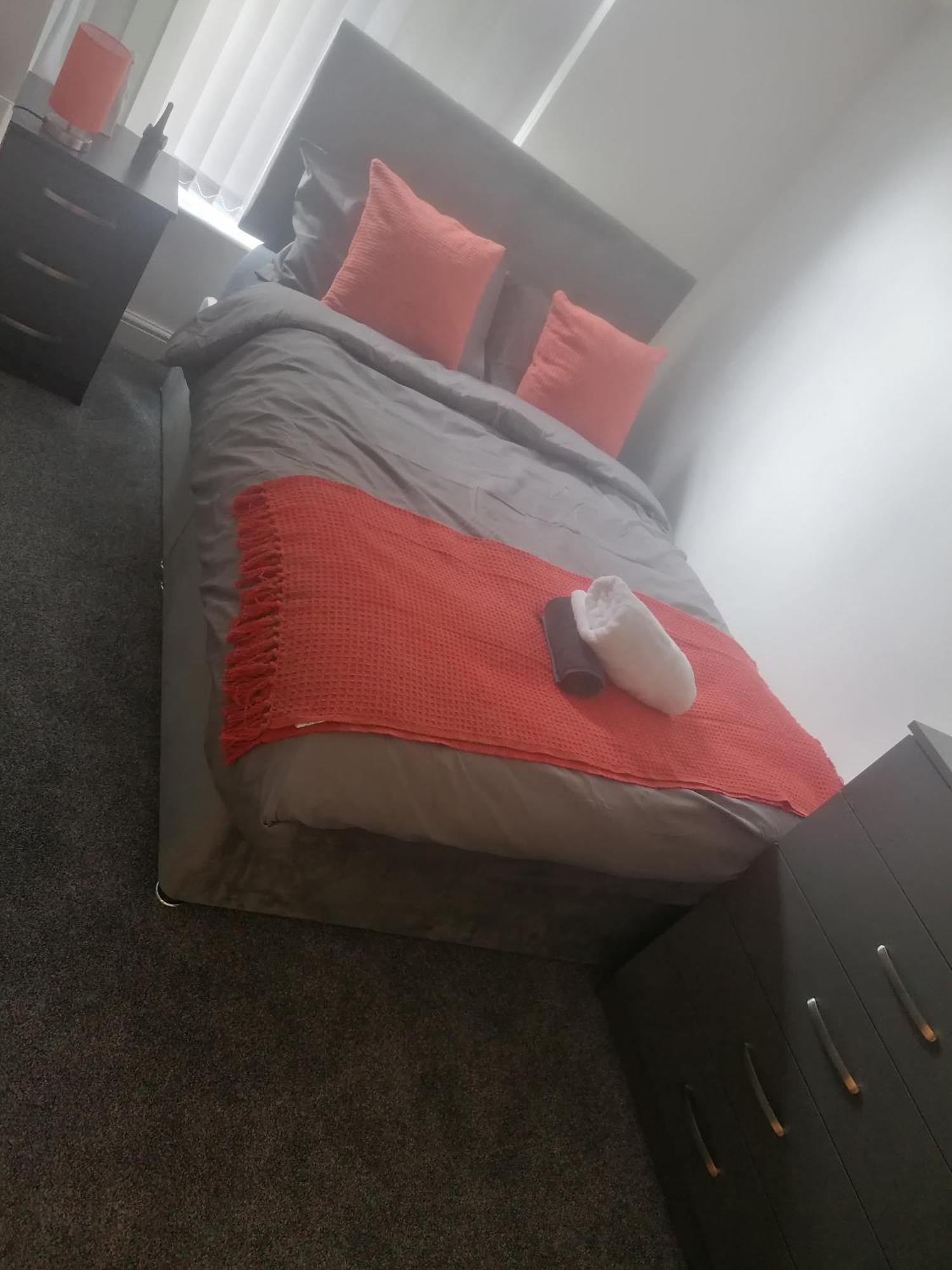 Rossy Home Of Relaxations Stoke-on-Trent 외부 사진